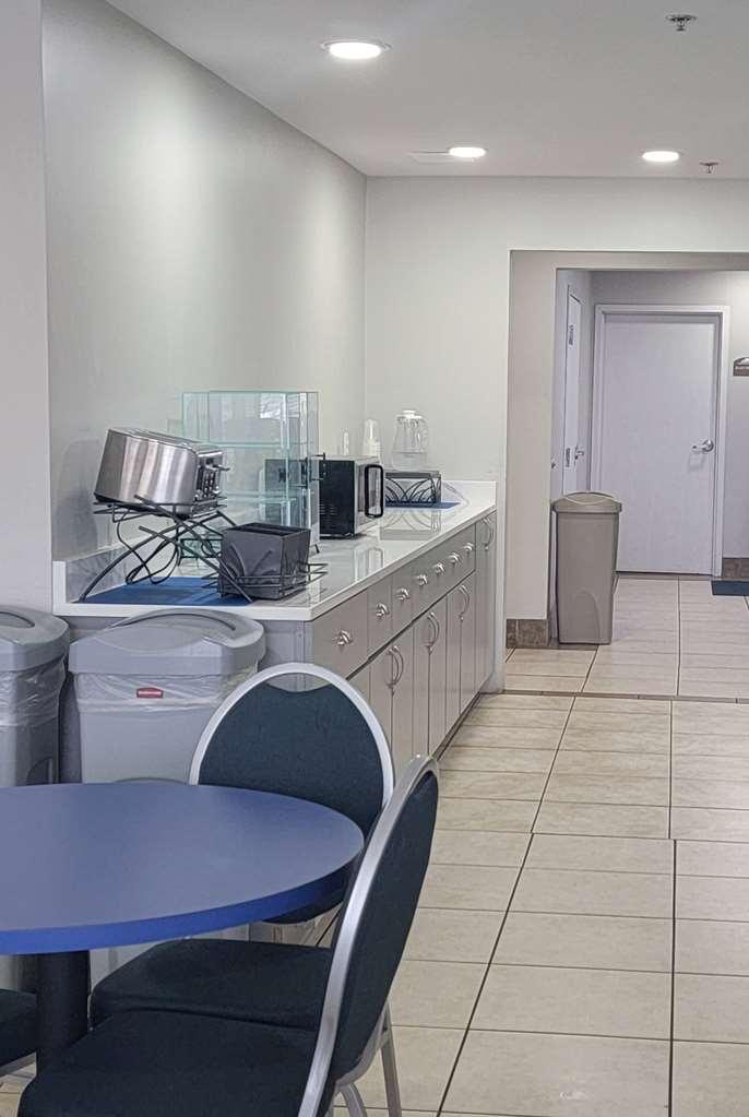 Microtel Inn & Suites By Wyndham Gardendale Зручності фото