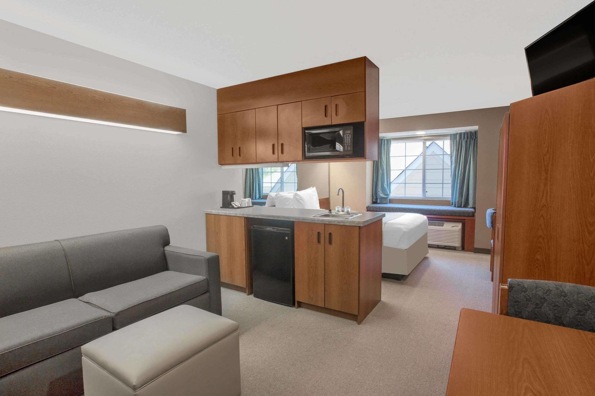 Microtel Inn & Suites By Wyndham Gardendale Екстер'єр фото