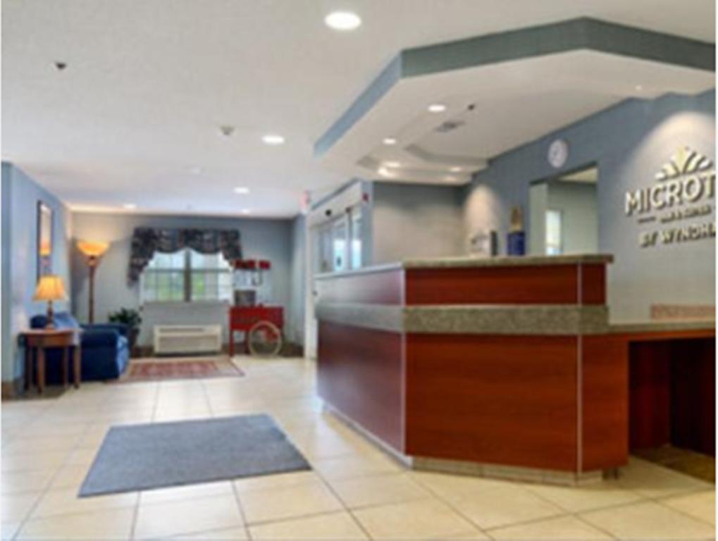 Microtel Inn & Suites By Wyndham Gardendale Інтер'єр фото